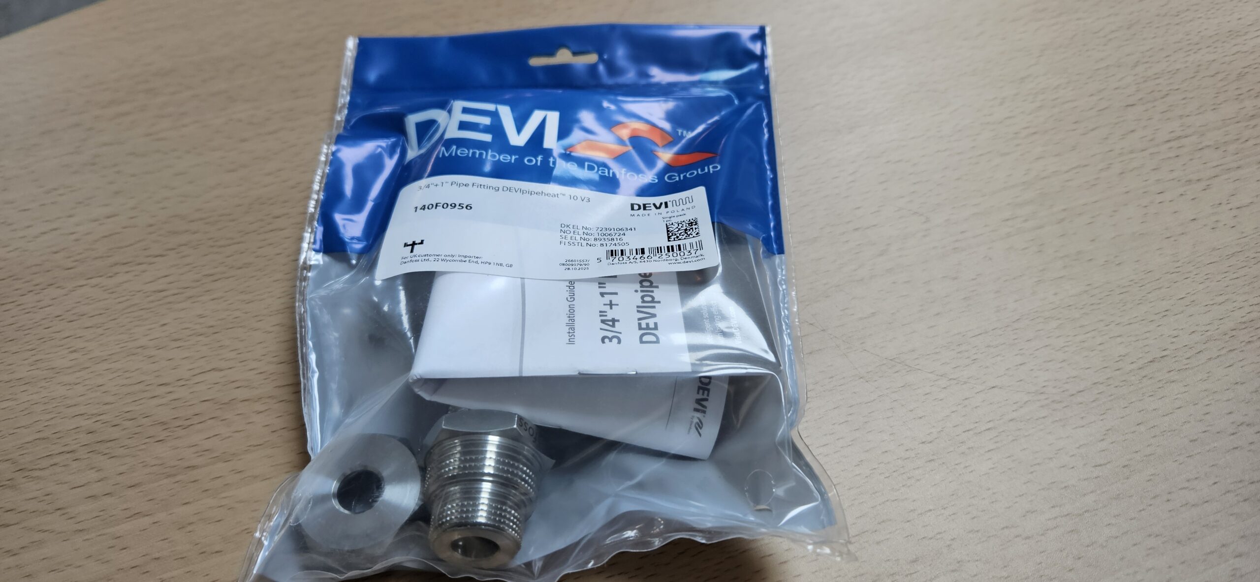 DEVI Pipe Fitting (3/4" + 1") | T-Stück für DEVIpipeheat™ 10 V3 – Bild 2